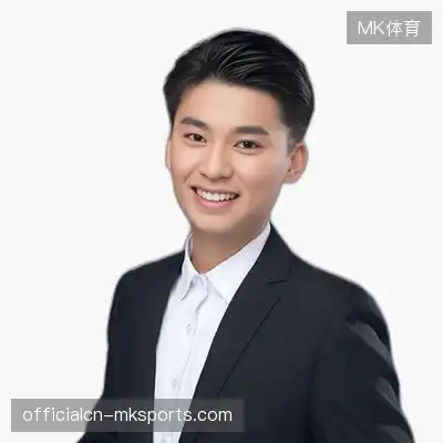 傅铭